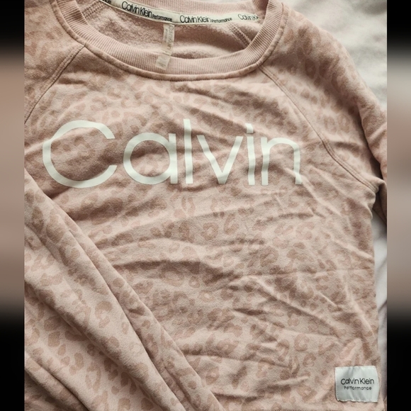 Calvin Klein 2 piece set in blush leopard Medium - Picture 3 of 4